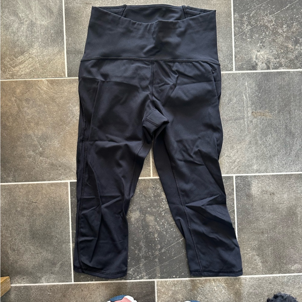 Lululemon cropped black leggings